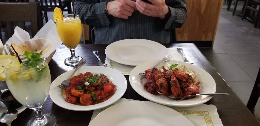 Curry Kitchen | restaurant | 259 Front St, Lincoln, RI 02865, USA | 4016425888 OR +1 401-642-5888