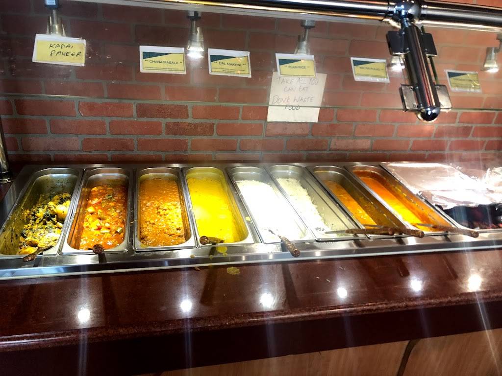 Tandoori Hut | restaurant | 3171 Main St, Buffalo, NY 14214, USA | 7169319343 OR +1 716-931-9343