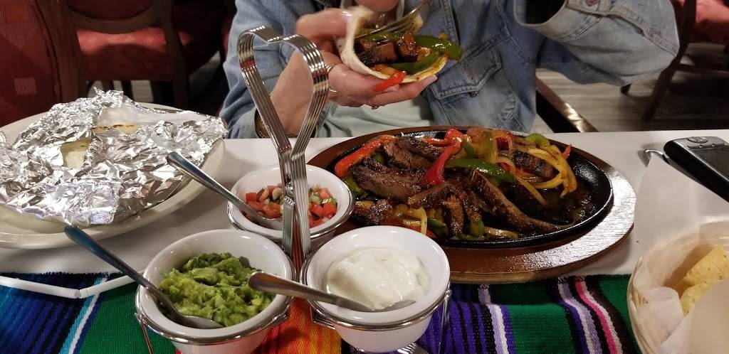 Don Panchito Halal Mexican Grill | restaurant | 3180 Grant Ave, Philadelphia, PA 19114, USA | 2156986606 OR +1 215-698-6606