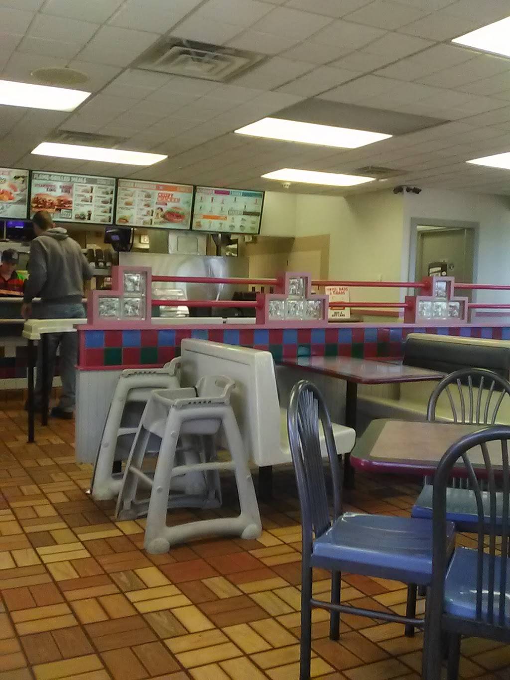 Burger King | restaurant | 1715 E Perry St, Port Clinton, OH 43452, USA | 4197346040 OR +1 419-734-6040