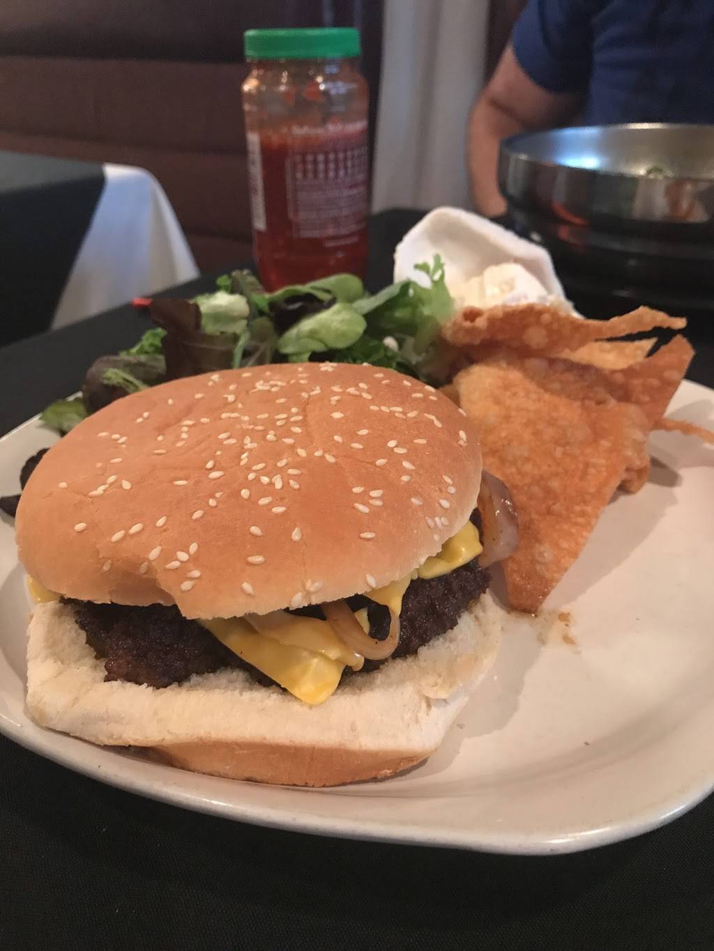 Pacific Moon | restaurant | 15140 San Pedro Ave, San Antonio, TX 78232, USA | 2104023411 OR +1 210-402-3411