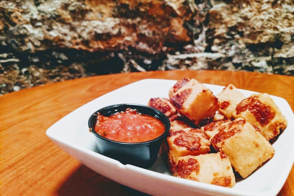 Diggity Dawgs | restaurant | 2803 N 22nd St, Decatur, IL 62526, USA | 2173876178 OR +1 217-387-6178