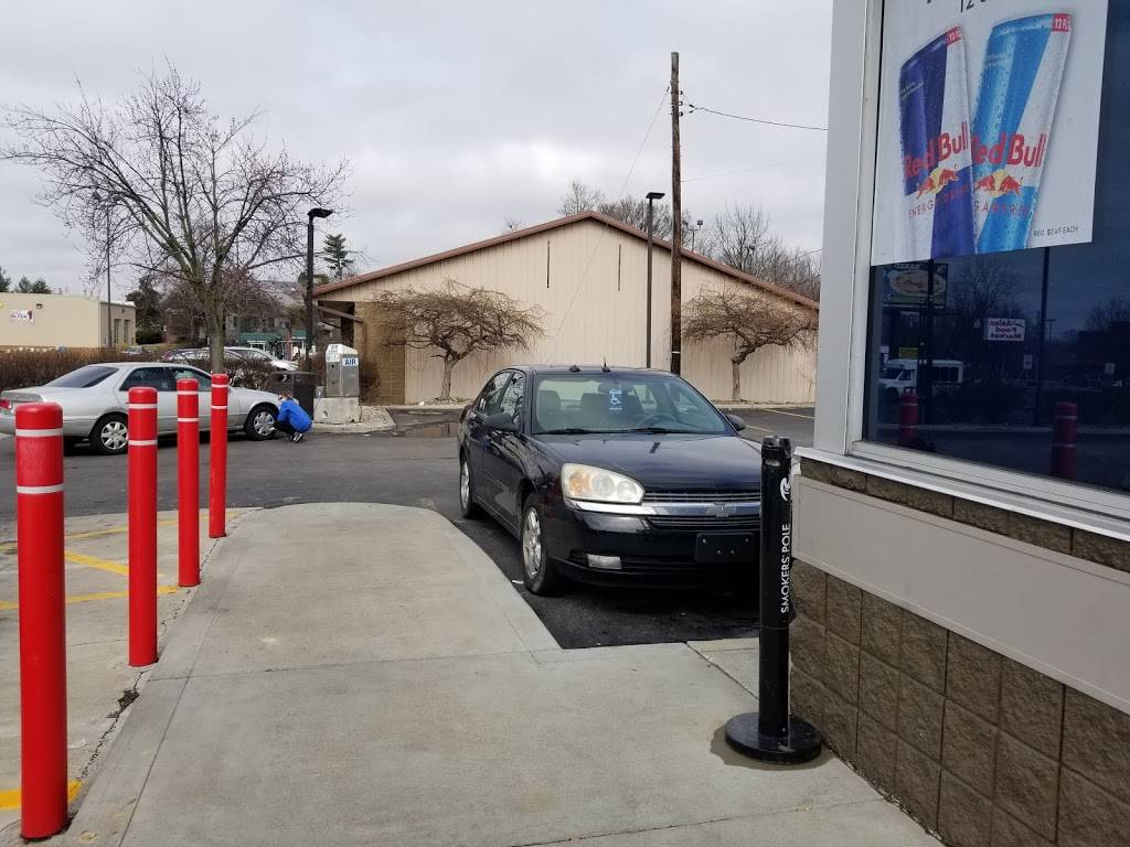 Thorntons | bakery | 605 Lyndon Ln, Louisville, KY 40222, USA | 5023276460 OR +1 502-327-6460