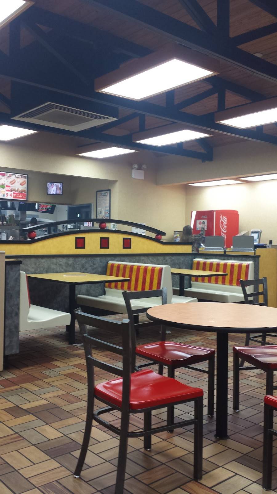 Burger King | restaurant | 2651 S Veterans Pkwy, Springfield, IL 62704, USA | 2177938777 OR +1 217-793-8777