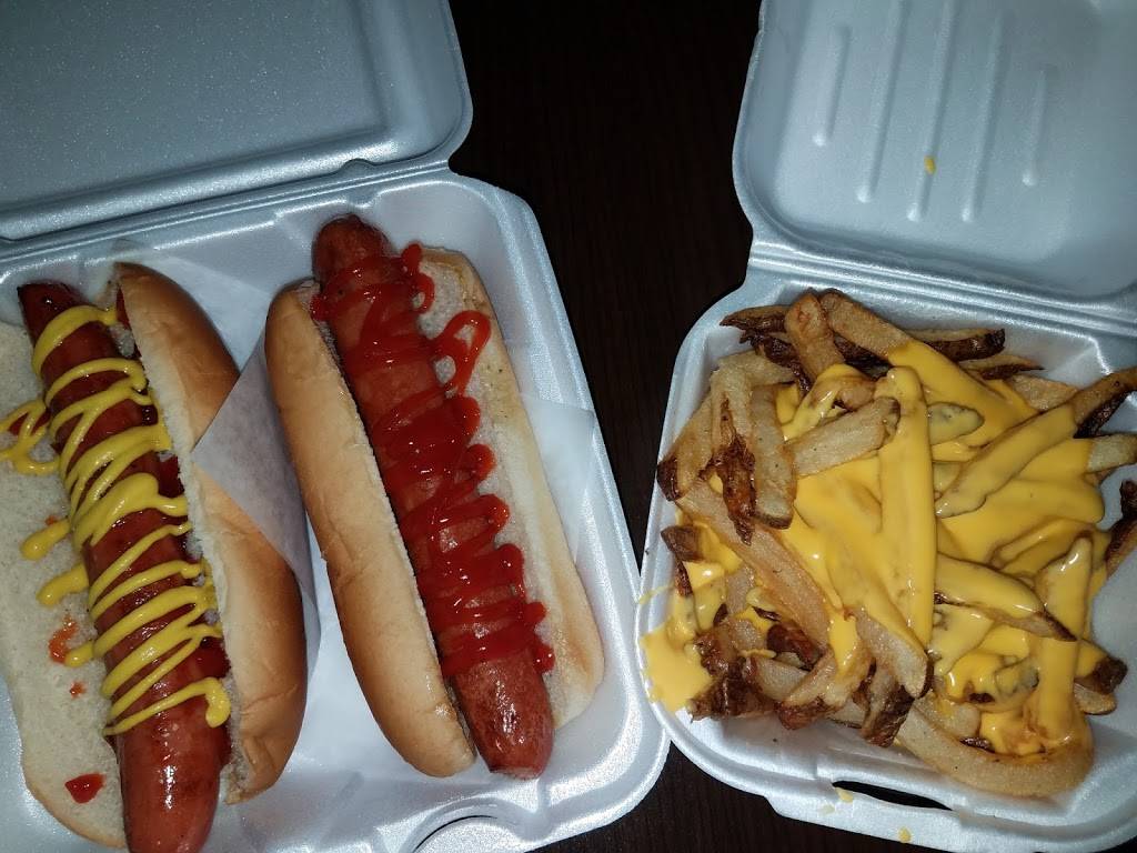 Hazels Hot Dogs | restaurant | 2400 N Ponce De Leon Blvd, St. Augustine, FL 32084, USA | 9048248484 OR +1 904-824-8484