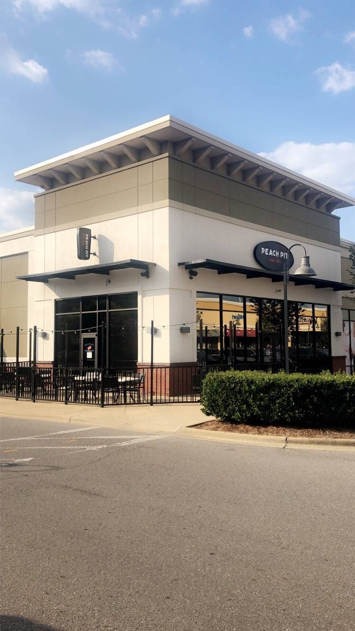 Peach Pit Bar + Grill | restaurant | 1800 McFarland Blvd E ~, Suite 500, Tuscaloosa, AL 35401, USA | 2057928790 OR +1 205-792-8790