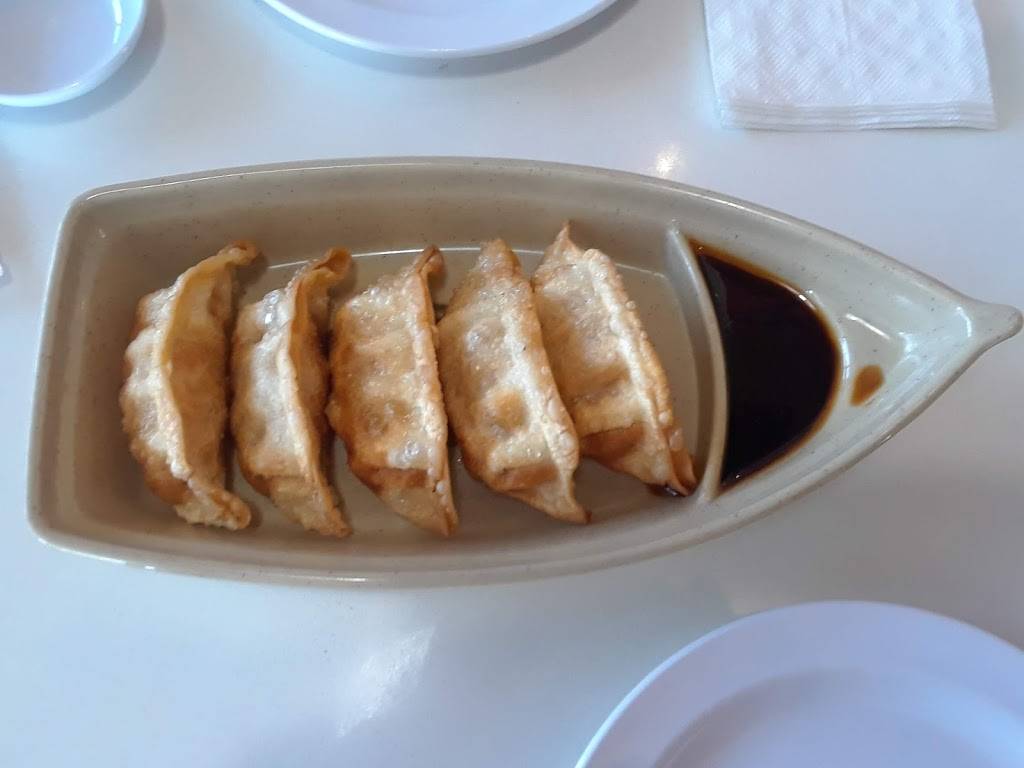 Kawaii Sushi | restaurant | 6171 Mission Gorge Rd #103, San Diego, CA 92120, USA | 6195848888 OR +1 619-584-8888