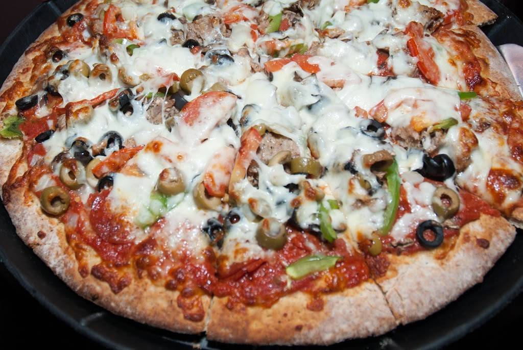 Angelos McFarland | restaurant | 4706 Farwell St, McFarland, WI 53558, USA | 6088382233 OR +1 608-838-2233