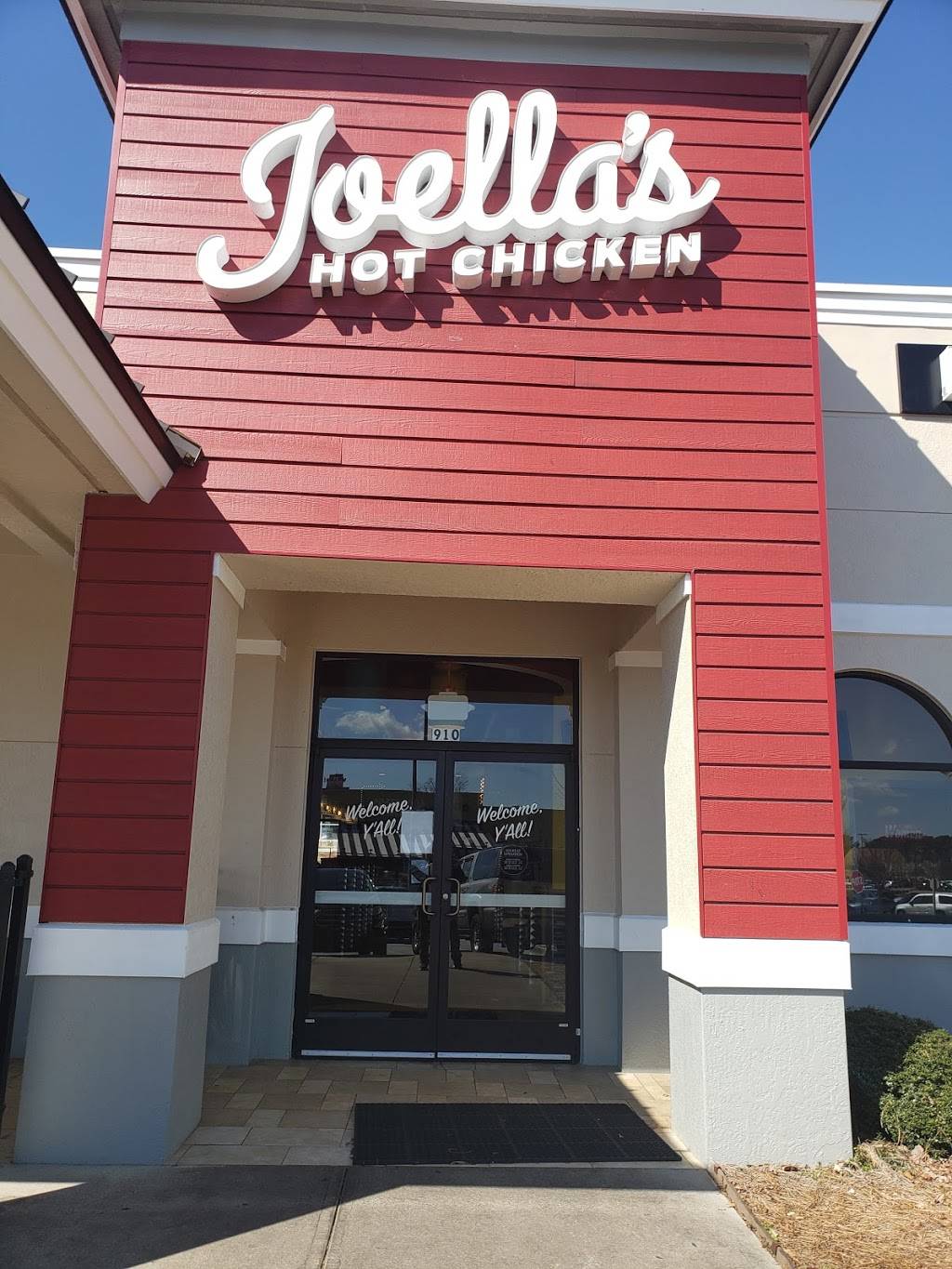 Joellas Hot Chicken | restaurant | 2955 Cobb Pkwy SE #910, Atlanta, GA 30339, USA | 7709560919 OR +1 770-956-0919