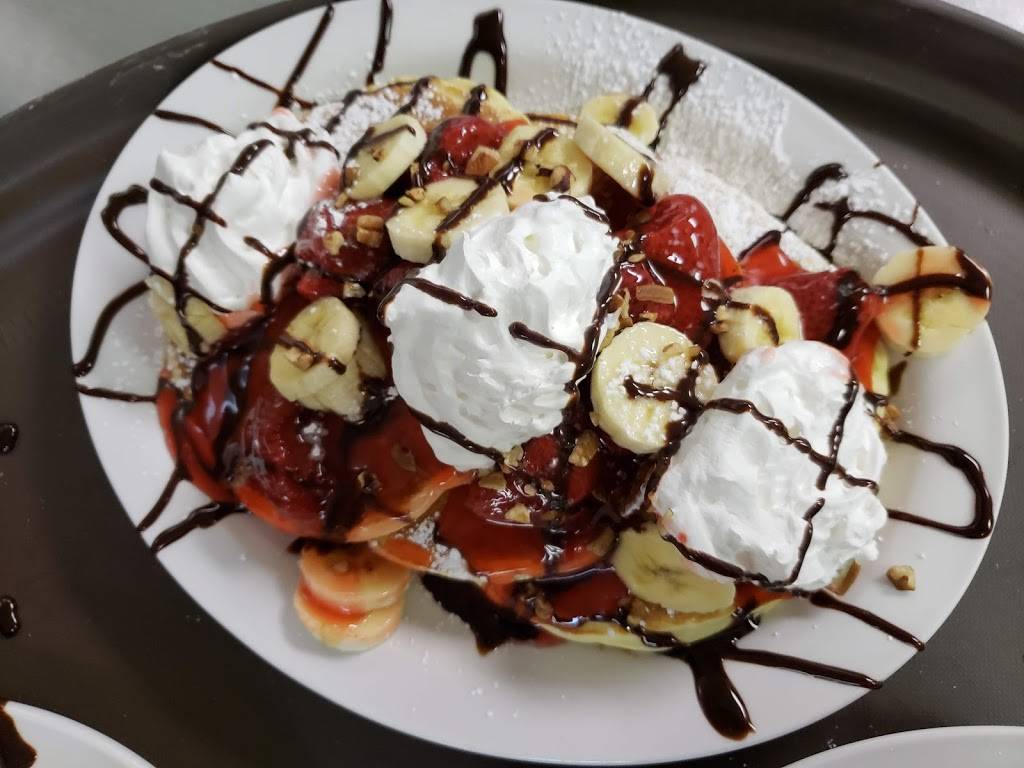 Berrys Pancake House | restaurant | 2050 Park Rd, Connersville, IN 47331, USA | 7656920245 OR +1 765-692-0245
