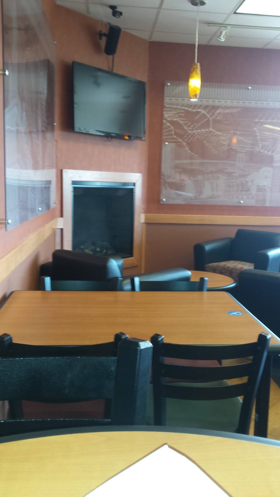 Subway | restaurant | 111 Eastgate Drive, Washington, IL 61571, USA | 3096947880 OR +1 309-694-7880