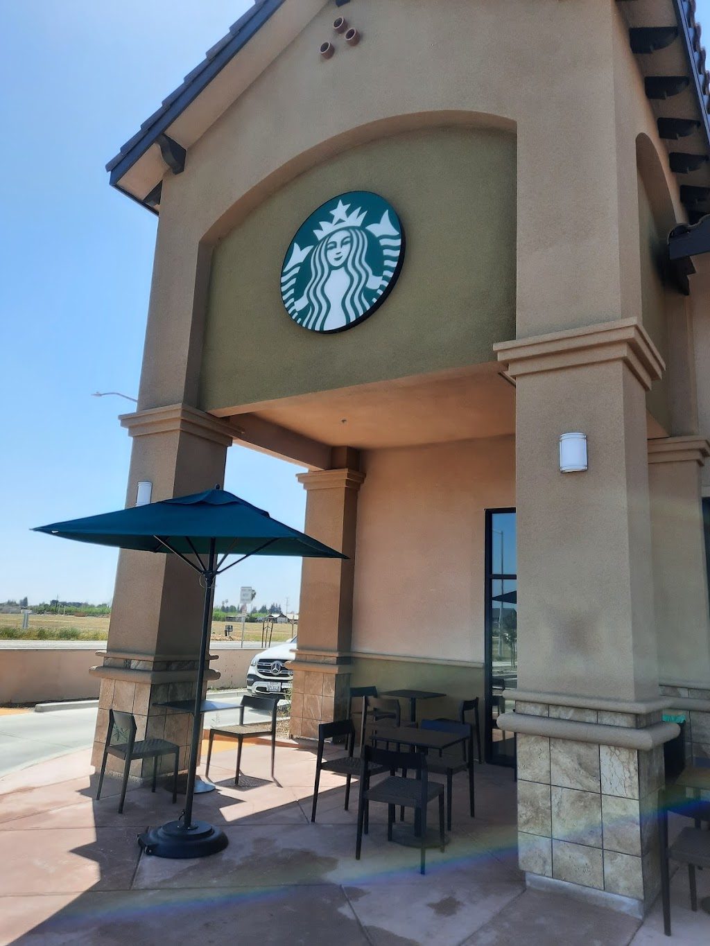 Starbucks | cafe | 3711 E Shaw Ave Suite 101, Clovis, CA 93619, USA | 5595331864 OR +1 559-533-1864