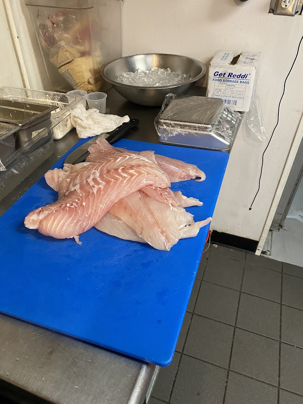 Petes Place South | restaurant | 4145 Henderson Blvd, Tampa, FL 33629, USA | 8132829039 OR +1 813-282-9039