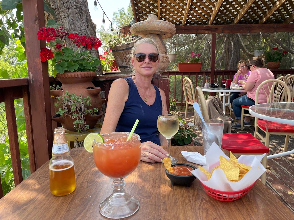 La Cocina Michoacana | restaurant | 43143 CA-299, Fall River Mills, CA 96028, USA | 5309998543 OR +1 530-999-8543