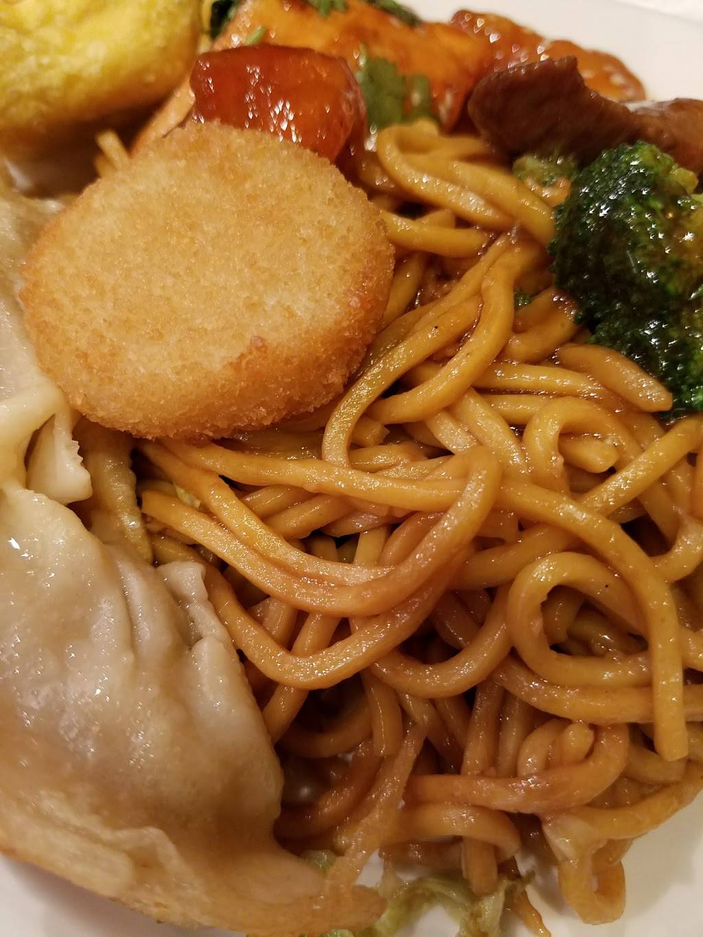 Red Palace Valley View | restaurant | 5030 Valley View Blvd NW, Roanoke, VA 24012, USA | 5402658848 OR +1 540-265-8848