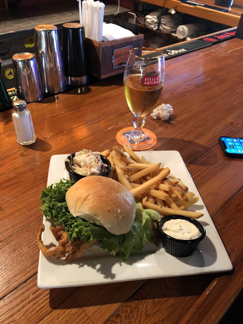 Crossroads Bar and Grille | restaurant | 3120 N Triphammer Rd, Lansing, NY 14882, USA | 6075337803 OR +1 607-533-7803