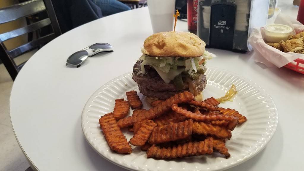 Burger Fresh | restaurant | 804 Gladstell St #110, Conroe, TX 77304, USA | 9367564414 OR +1 936-756-4414