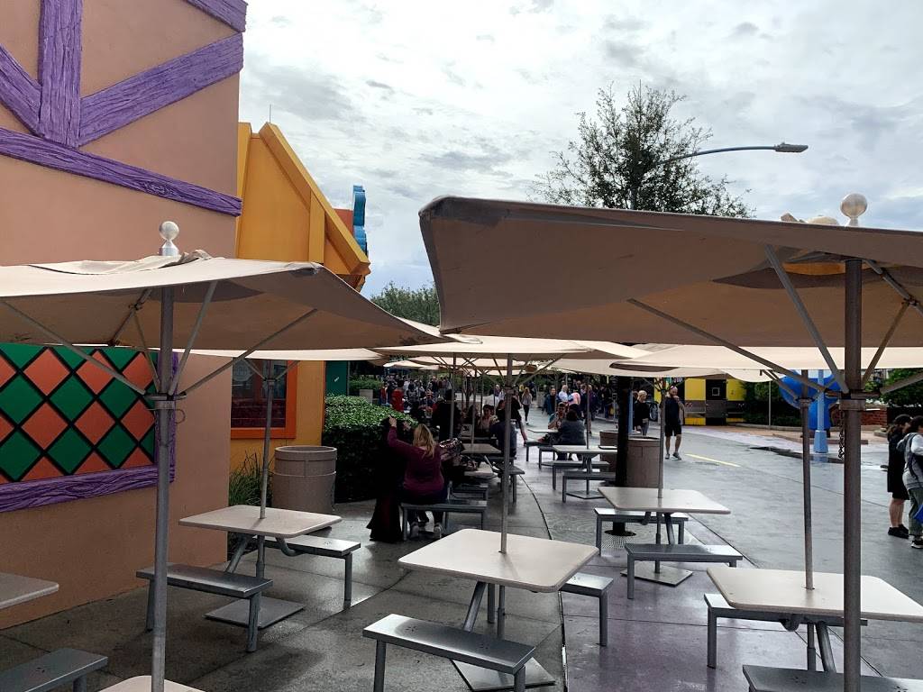 Lisas Teahouse of Horror | restaurant | 6000 Universal Blvd, Orlando, FL 32801, USA | 4073638000 OR +1 407-363-8000