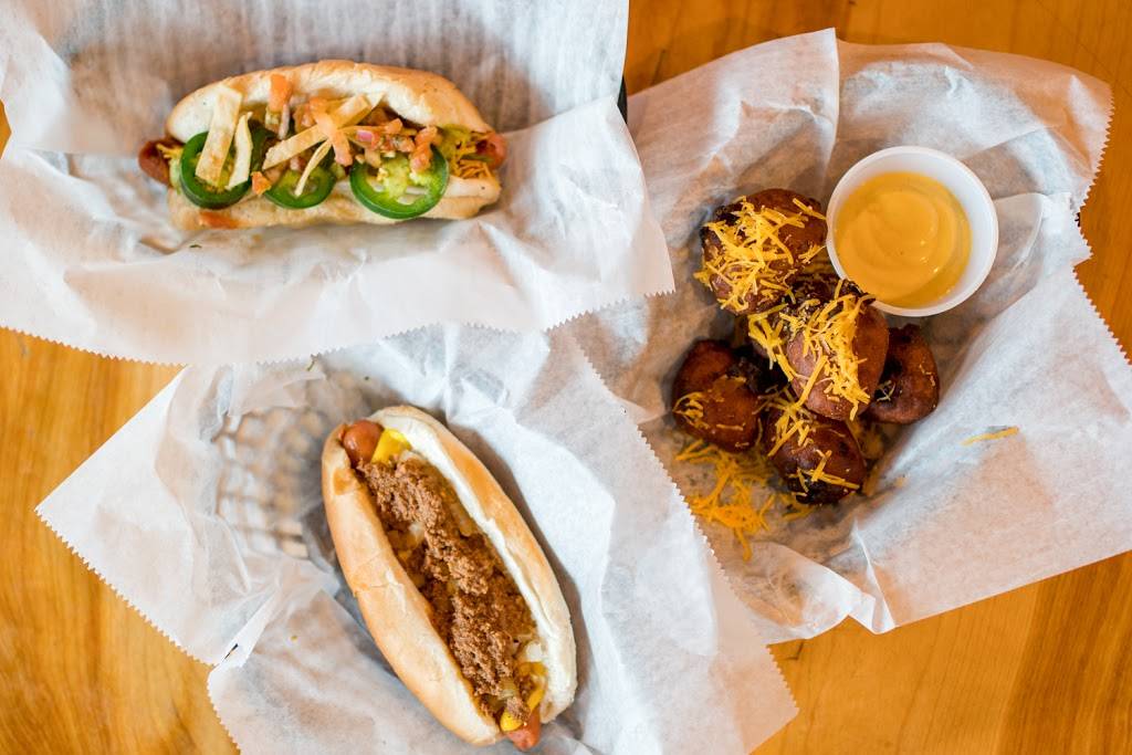 City Dogs | restaurant | 4851, 1309 W Main St, Richmond, VA 23220, USA | 8043593647 OR +1 804-359-3647