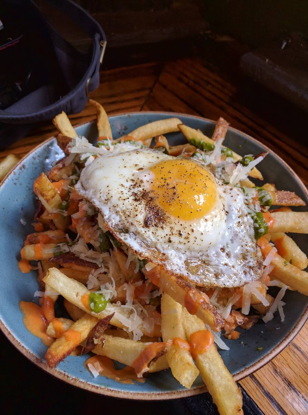 Bar Charley | restaurant | 1825 18th St NW, Washington, DC 20009, USA | 2026272183 OR +1 202-627-2183