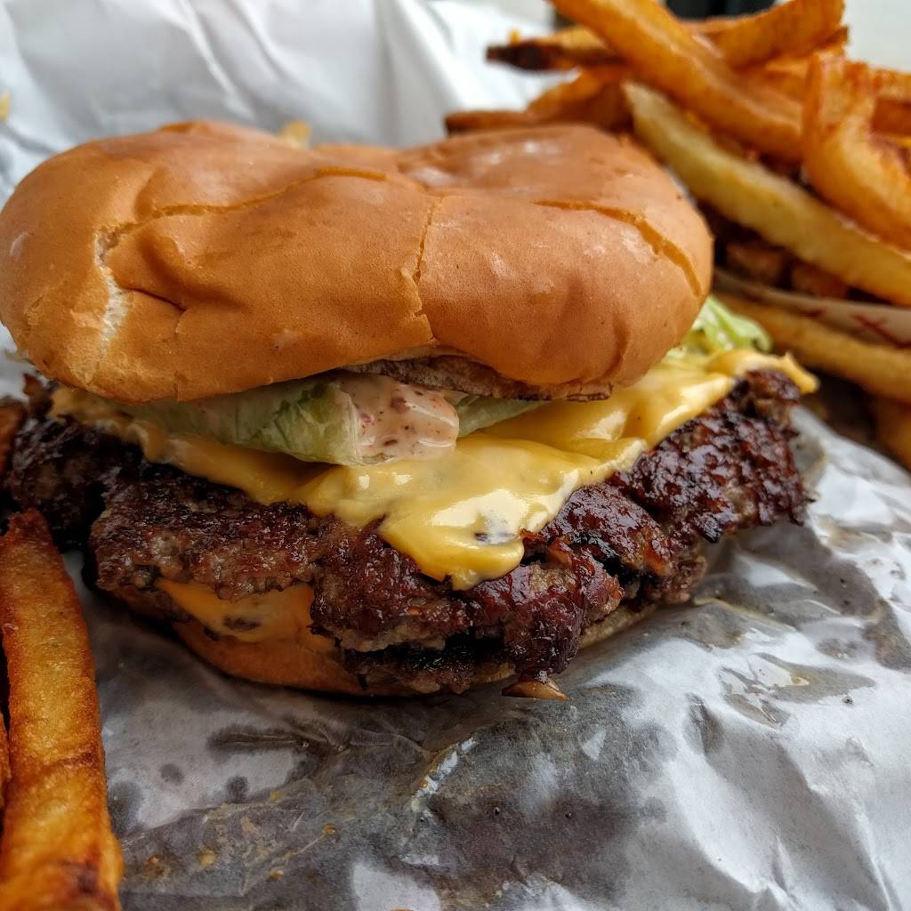 Redhot Ranch | restaurant | 3057 N Ashland Ave, Chicago, IL 60657, USA | 7736619377 OR +1 773-661-9377