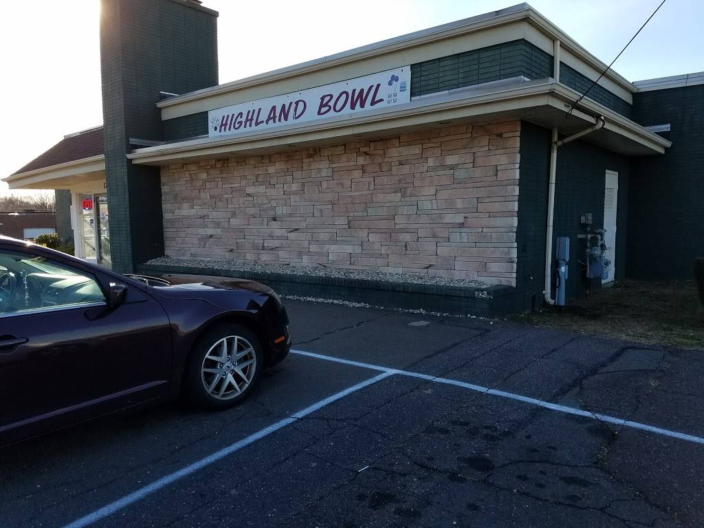 Highland Bowl | meal takeaway | 1211 Highland Ave, Cheshire, CT 06410, USA | 2032726500 OR +1 203-272-6500