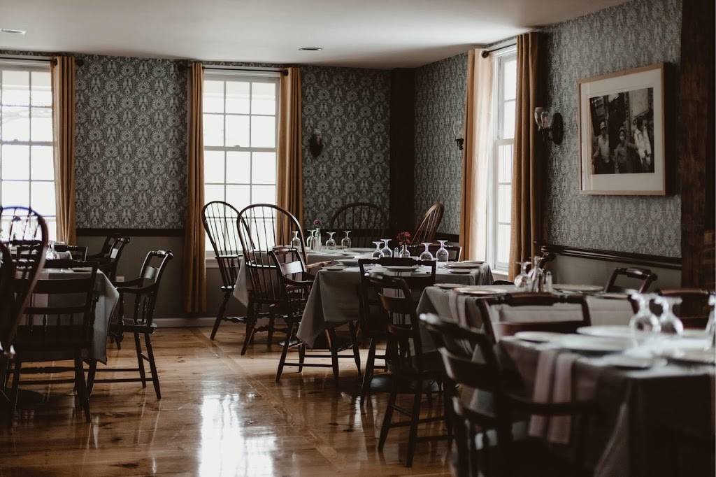 Hamilton Inn | restaurant | 4480 E Lake Rd, Hamilton, NY 13346, USA | 3152282125 OR +1 315-228-2125