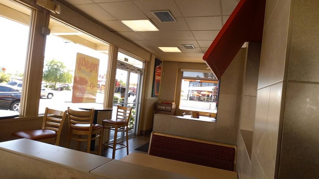 Dairy Queen Grill & Chill | restaurant | 4140 E Thomas Rd, Phoenix, AZ 85018, USA | 6029563801 OR +1 602-956-3801