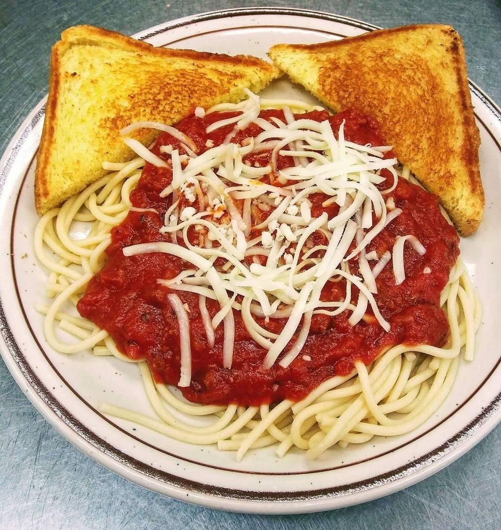 Scotties Den | restaurant | 33 E Muskingum Ave, Dresden, OH 43821, USA | 7407549106 OR +1 740-754-9106