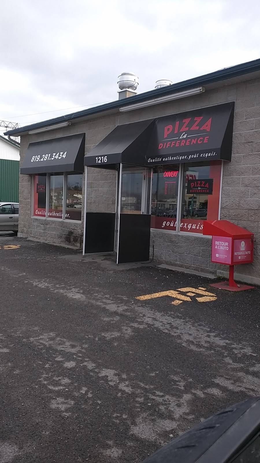 Pizza La Différence | restaurant | 1216 Rue de Neuville, Gatineau, QC J8M 1W2, Canada | 8192813434 OR +1 819-281-3434
