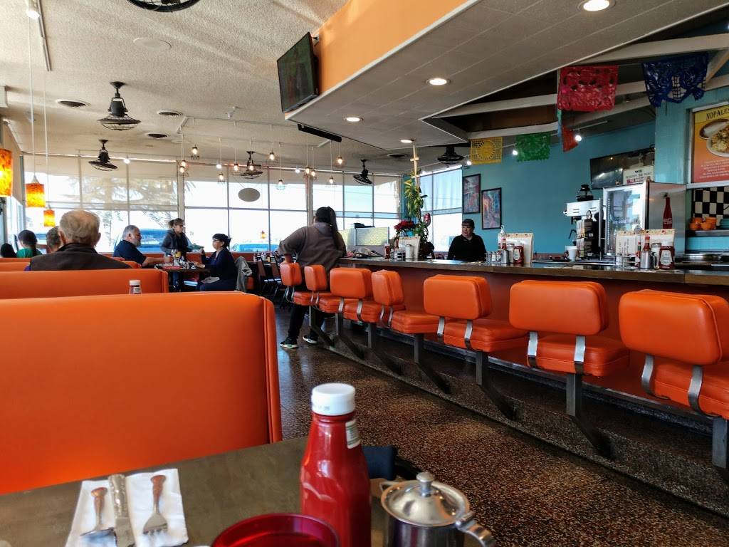 Chefs Coffee Shop | restaurant | 4640 Rosemead Blvd, Pico Rivera, CA 90660, USA | 5626928934 OR +1 562-692-8934