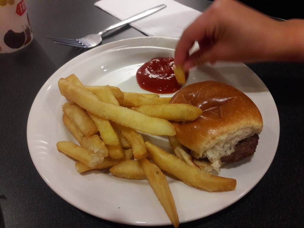 Friendlys | restaurant | 1462 Lincoln Hwy, Langhorne, PA 19047, USA | 2157525162 OR +1 215-752-5162