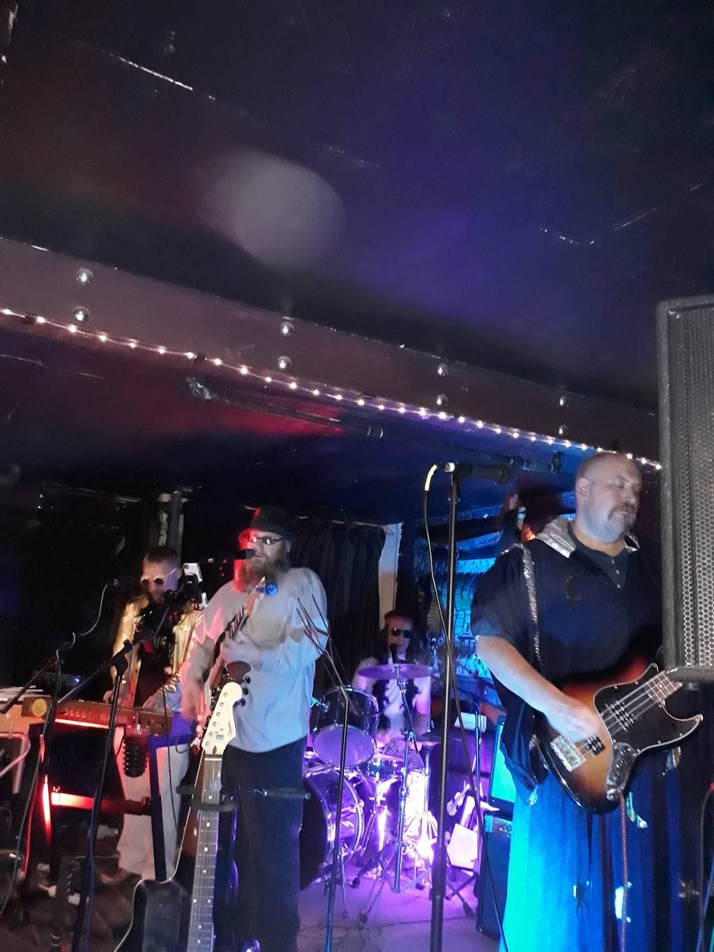 565 LIVE - SPEAKEASY & STAGE | restaurant | 565 Lincoln Avenue - Downstairs Level, Bellevue, PA 15202, USA | 4123018158 OR +1 412-301-8158