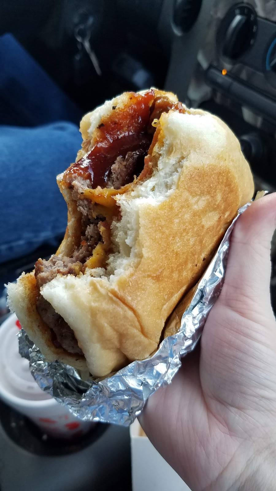 Laid Back Burger Shack | restaurant | 200 S Church St, Florence, MS 39073, USA | 6018918233 OR +1 601-891-8233