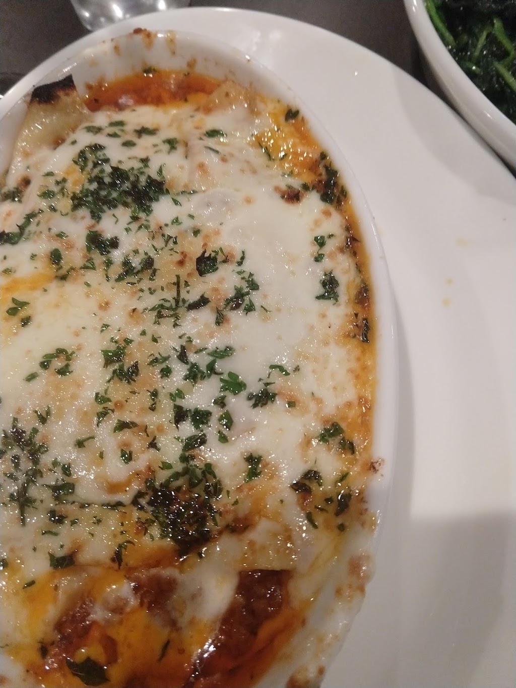 Monroes Restaurant | restaurant | 199 Post Ave, Westbury, NY 11590, USA | 5164164181 OR +1 516-416-4181