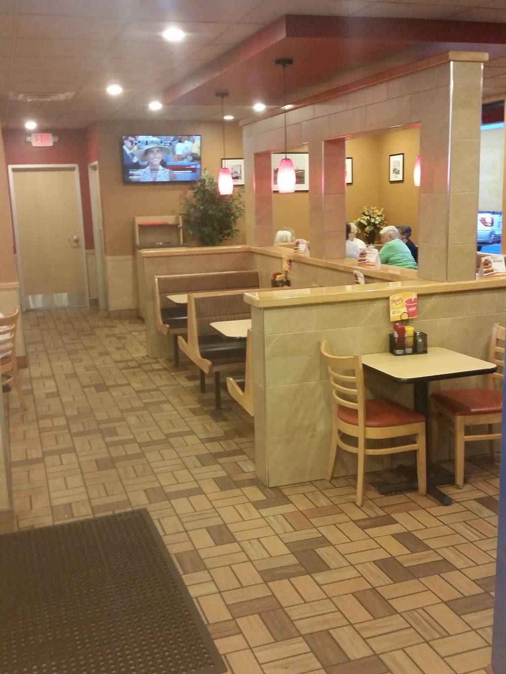 Dairy Queen Grill & Chill | restaurant | 945 N College St, Harrodsburg, KY 40330, USA | 8597340252 OR +1 859-734-0252