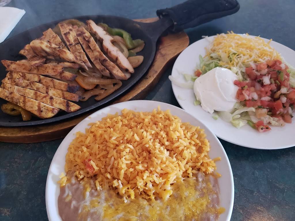 La Fonda Mexican Kitchen | restaurant | 3150 Elizabeth Lake Rd, Waterford Twp, MI 48328, USA | 2482217617 OR +1 248-221-7617