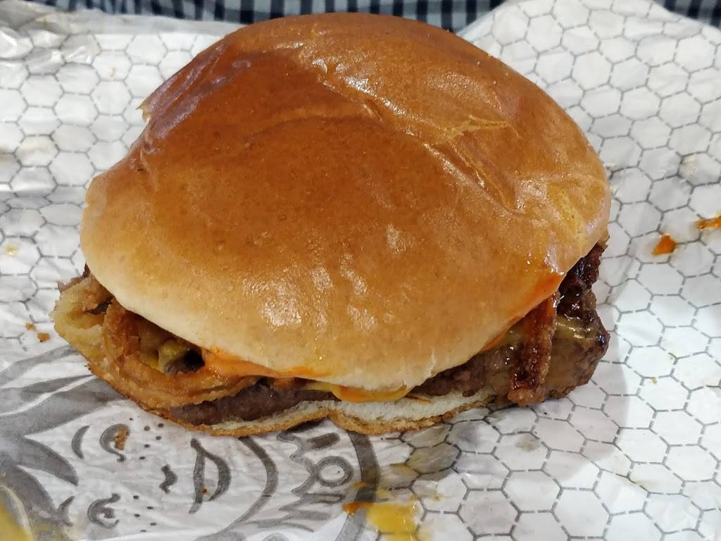 Wendys | restaurant | 6 Edgewater St, Kanata, ON K2L 1V8, Canada | 6138013914 OR +1 613-801-3914