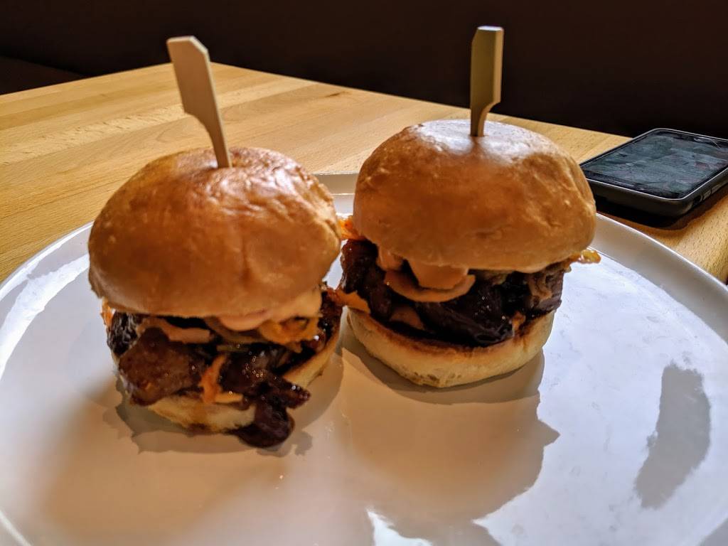 Butterfish | restaurant | 3901 Farnam St, Omaha, NE 68131, USA | 4029348979 OR +1 402-934-8979