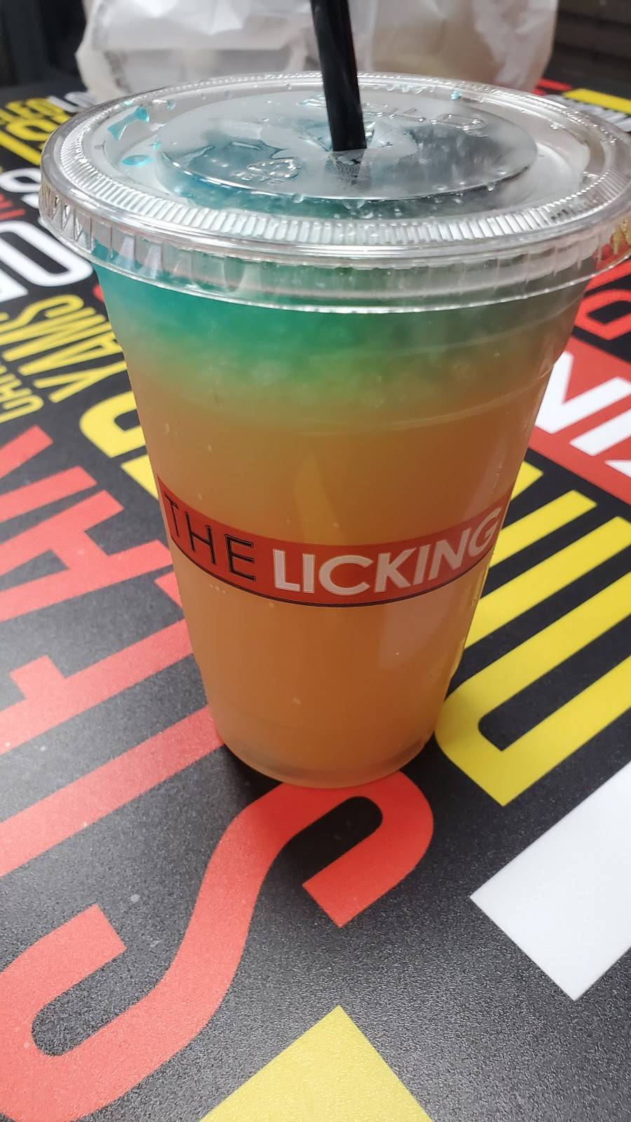 Finga Lickin Chicken | restaurant | 2662 N University Dr, Sunrise, FL 33322, USA | 9545304294 OR +1 954-530-4294