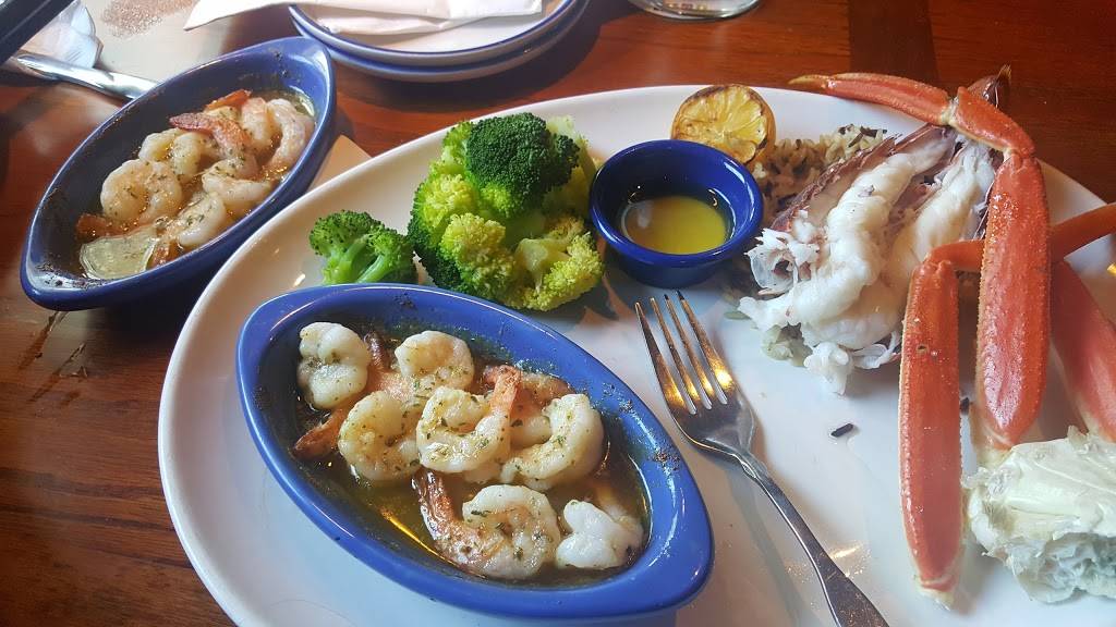 Red Lobster | restaurant | 2625 E Busch Blvd, Tampa, FL 33612, USA | 8139334093 OR +1 813-933-4093