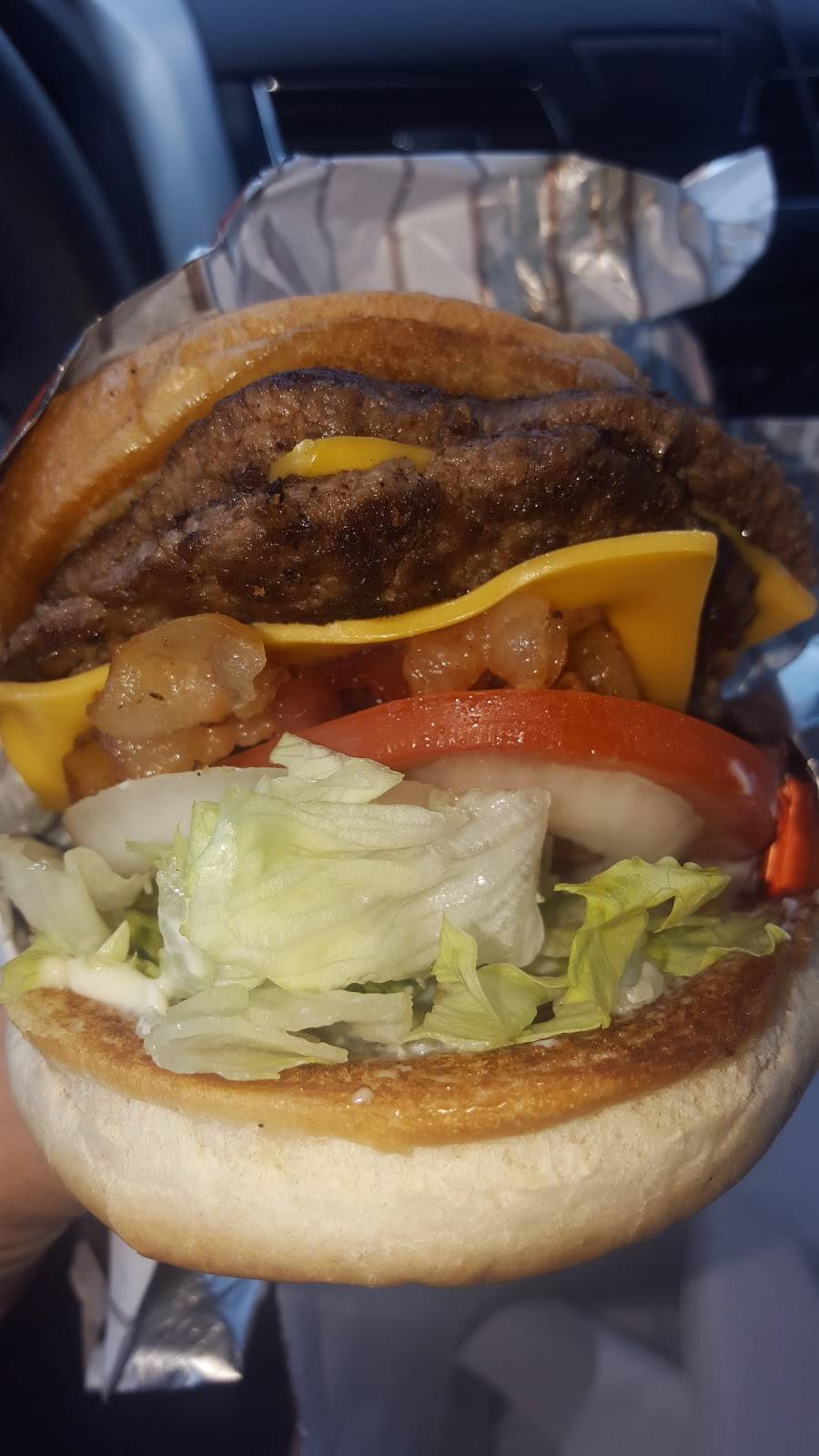 A&W Restaurant | restaurant | 420 N Kaweah Ave, Exeter, CA 93221, USA | 5595925700 OR +1 559-592-5700