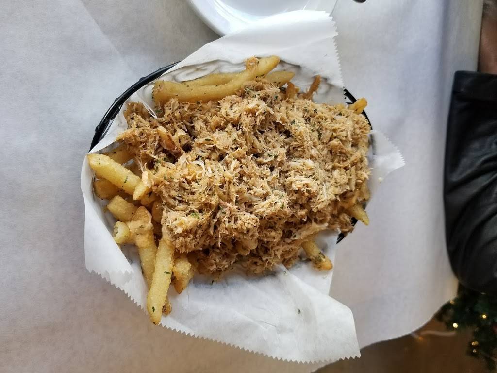 BeClaws | restaurant | 6450 America Blvd #105, Hyattsville, MD 20782, USA | 3014039000 OR +1 301-403-9000