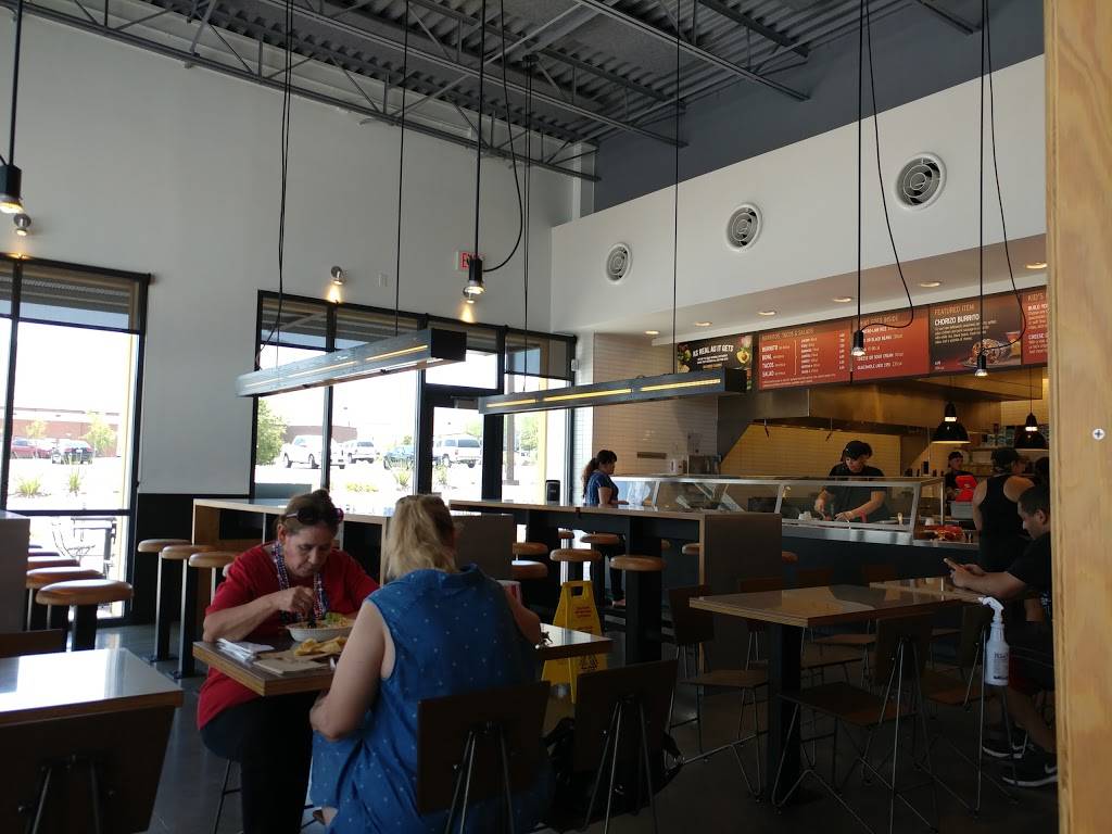 Chipotle Mexican Grill | restaurant | 10771 Gateway S Blvd Bldg M, Ste 101, El Paso, TX 79934, USA | 9158222968 OR +1 915-822-2968