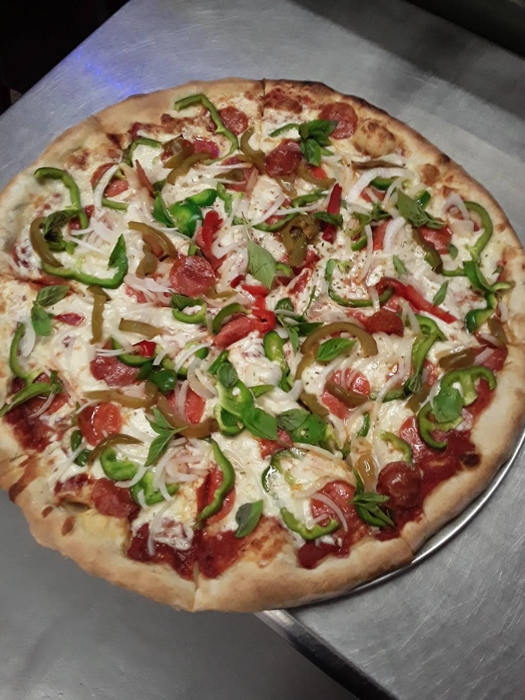 Sarinas Pizza | restaurant | 3177 Morgantown Rd, Mohnton, PA 19540, USA | 6108561303 OR +1 610-856-1303