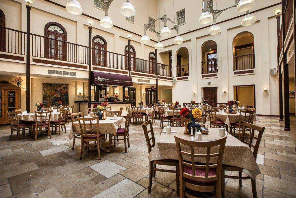 DeSoto House Hotel | restaurant | 230 S Main St, Galena, IL 61036, USA | 8157770090 OR +1 815-777-0090