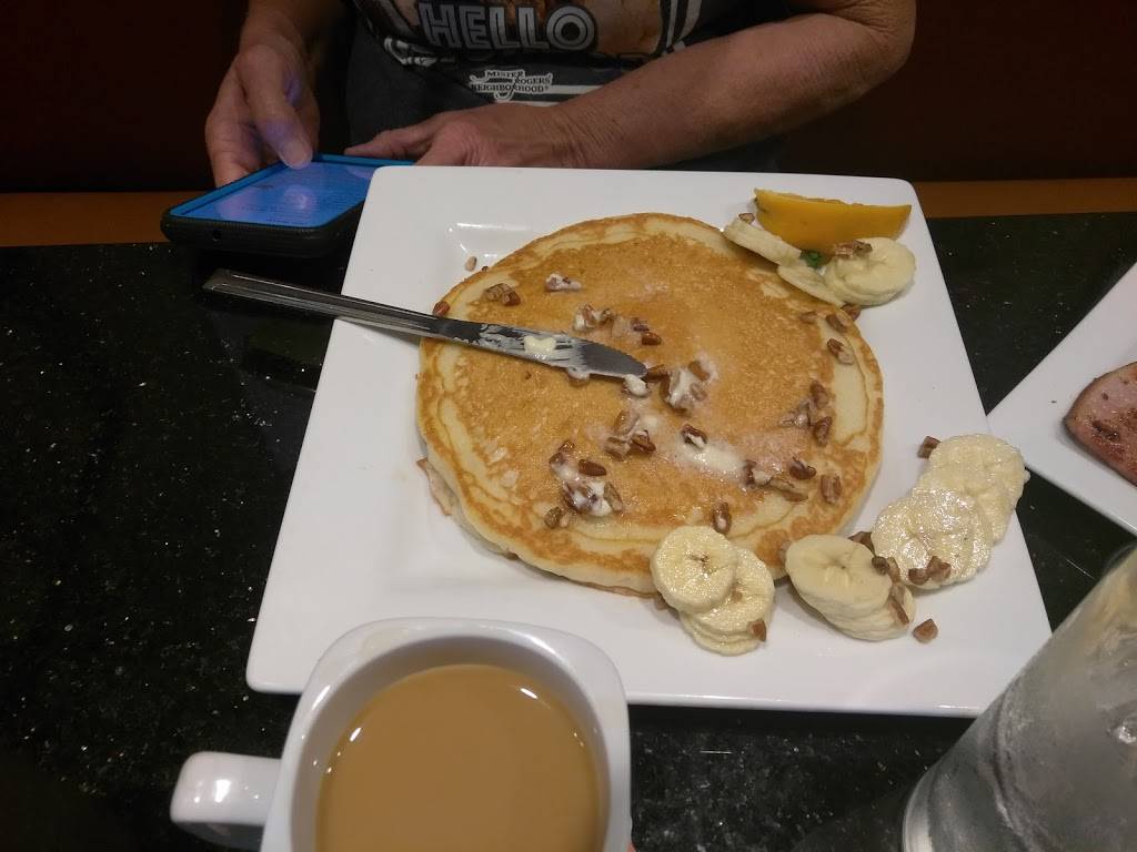 Kekes Breakfast Cafe | restaurant | 11633 E State Rd 70, Bradenton, FL 34202, USA | 9417396555 OR +1 941-739-6555