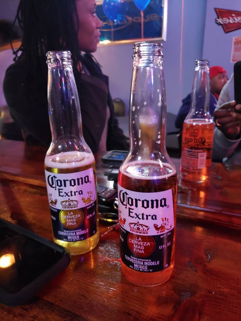 Genes Bar And Grill | restaurant | 1319 St Louis Ave #4036, St. Louis, MO 63106, USA | 3148334909 OR +1 314-833-4909