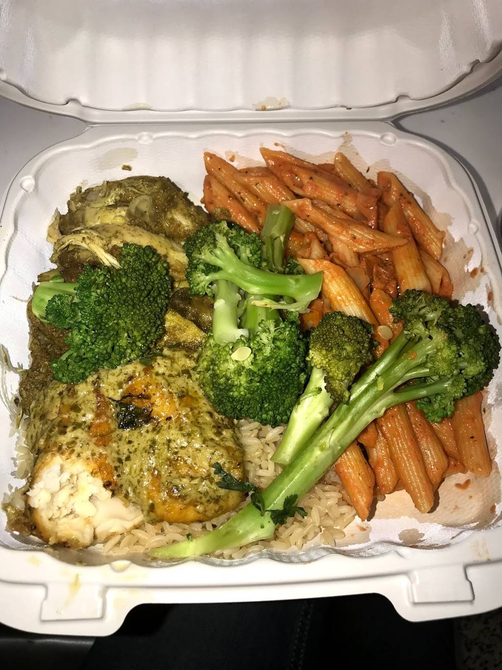 Taste of Taglaire | restaurant | Terminal D, Food Court, LaGuardia Airport, Flushing Bay Promenade, Flushing, NY 11371, USA | 7185333400 OR +1 718-533-3400