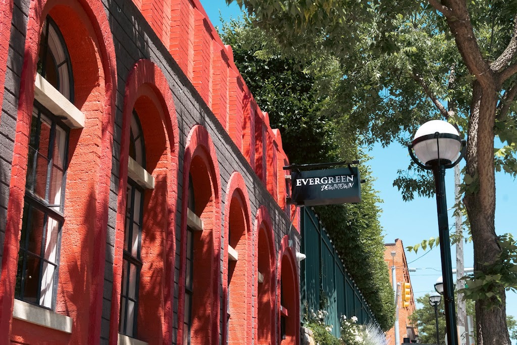 Evergreen Downtown | restaurant | 208 W Liberty St, Ann Arbor, MI 48104, USA | 7349295460 OR +1 734-929-5460